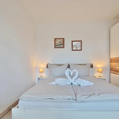 Strandhotel - Strandhotel 48 Niendorf (Timmendorfer Strand)